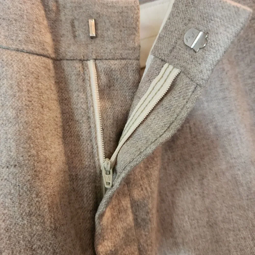 Farah Beige Pleated Dress Pants 42W Wool Blend Twill Classic Fit Straight Office